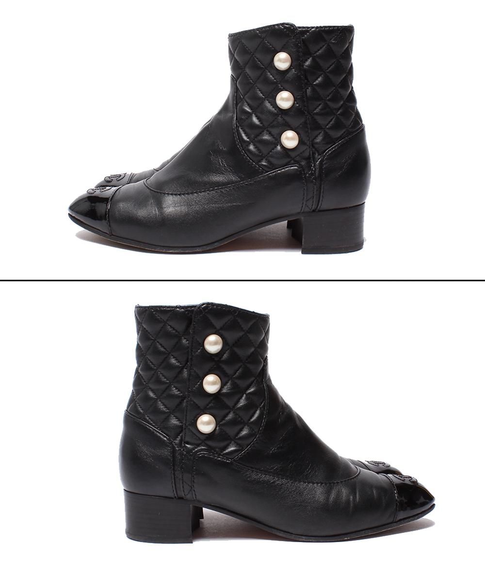 Chanel Short Boots Side Zipper Pearl Quilted Gold — view 2