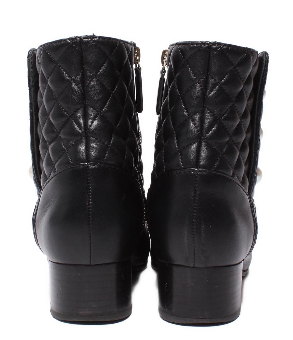 Chanel Short Boots Side Zipper Pearl Quilted Gold — view 3