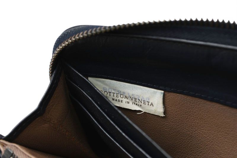 Bottega Veneta Wallet Zip Around Intrecciato Navy — view 9