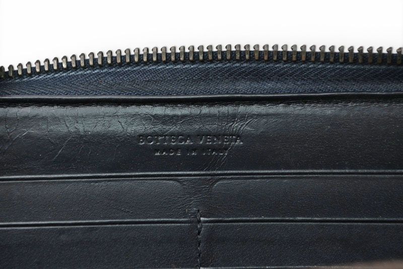 Bottega Veneta Wallet Zip Around Intrecciato Navy — view 6