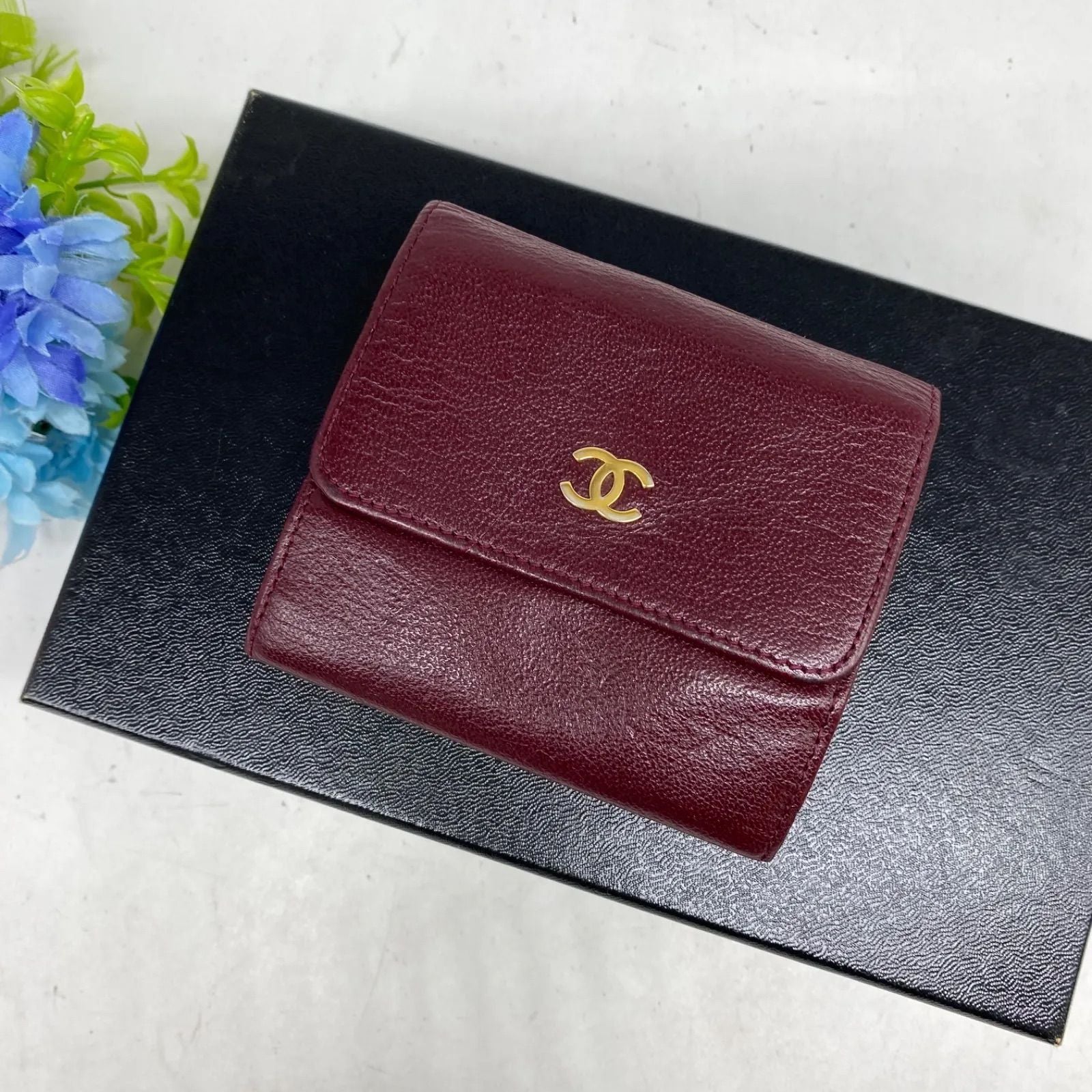 Chanel Wallet Trifold Hook Billfold CC Logo Caviar Leather — view 3