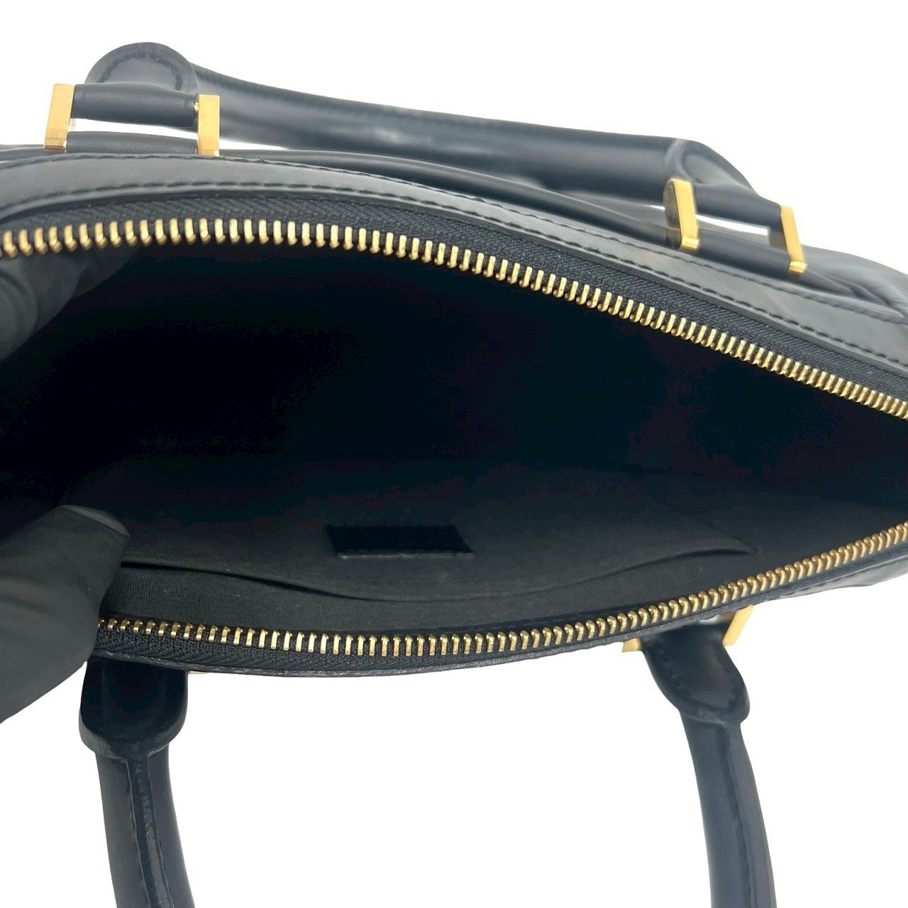 Louis Vuitton Vintage Danula PM Epi Leather 2-Way Shoulder Bag Noir — view 9