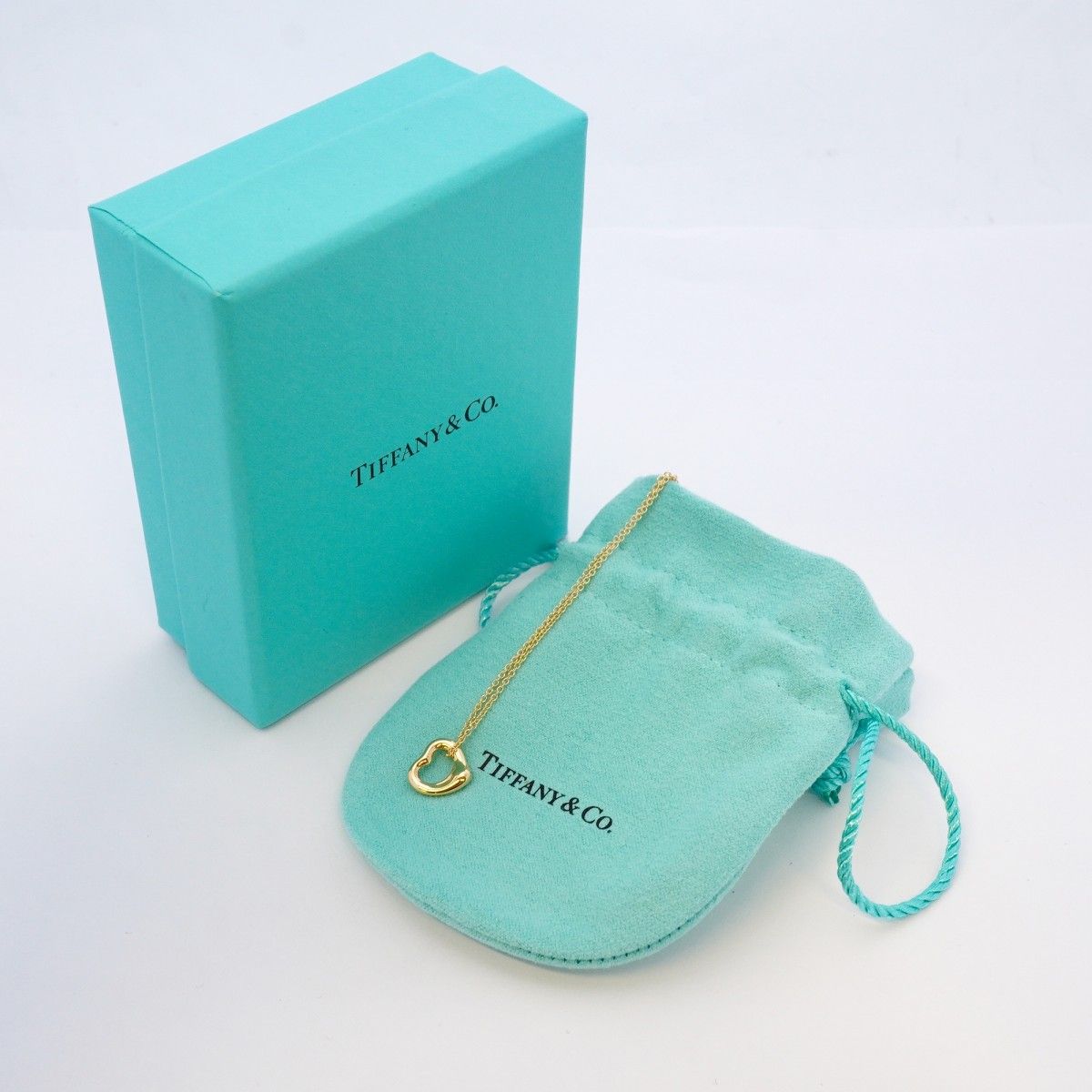 Tiffany & Co Necklace Open Heart 18k Yellow Gold — view 9