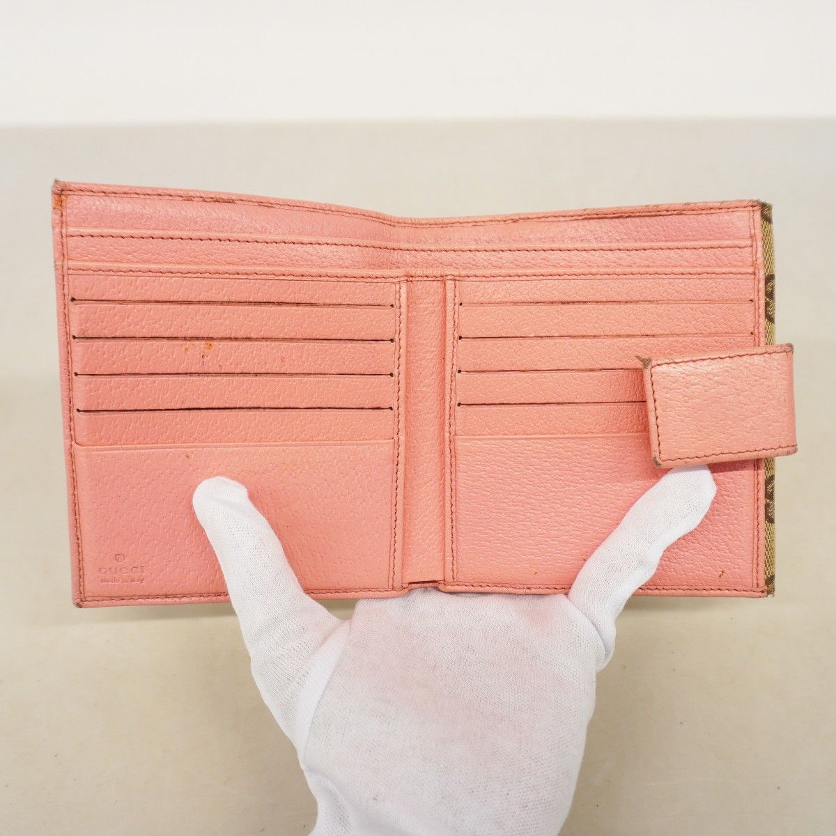 Gucci Wallet GG Canvas Beige Champagne Gold — view 3