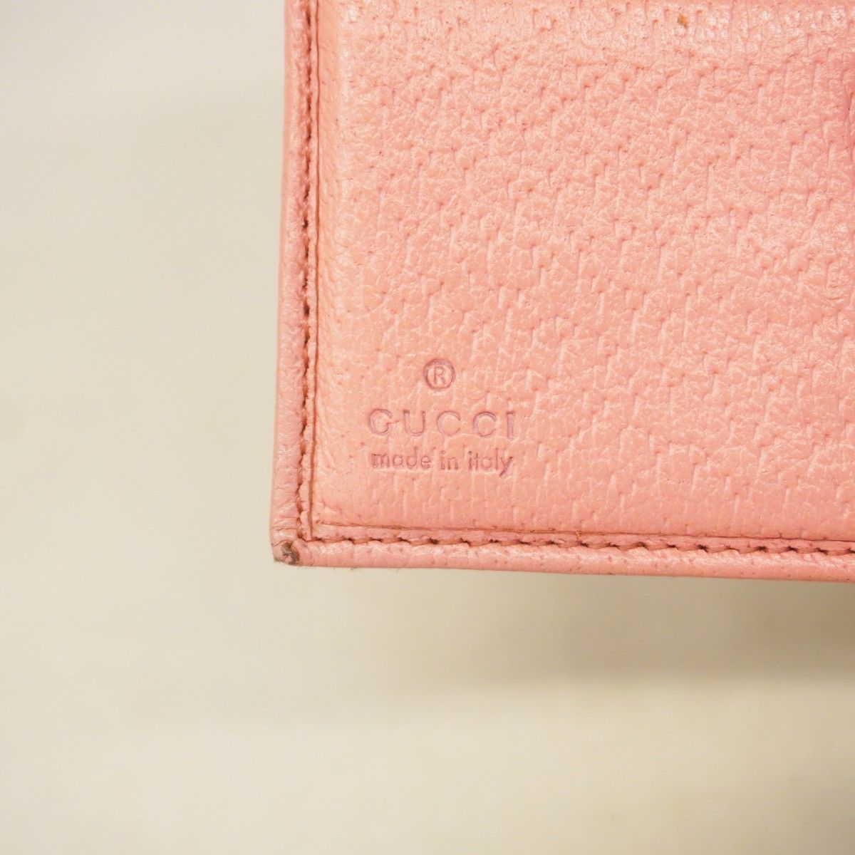 Gucci Wallet GG Canvas Beige Champagne Gold — view 4