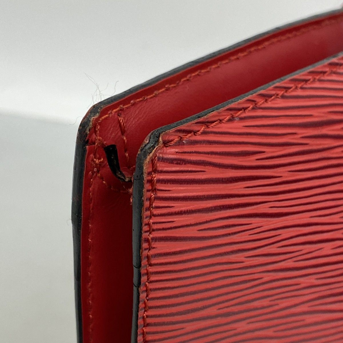 Louis Vuitton Handbag Epi Saint Jacques Castilian Red — view 6