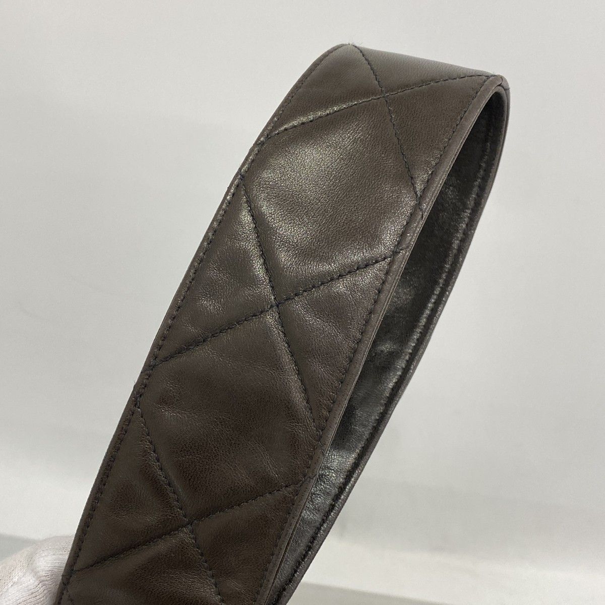 Chanel Shoulder Bag Quilted Lambskin Black Gold — view 9