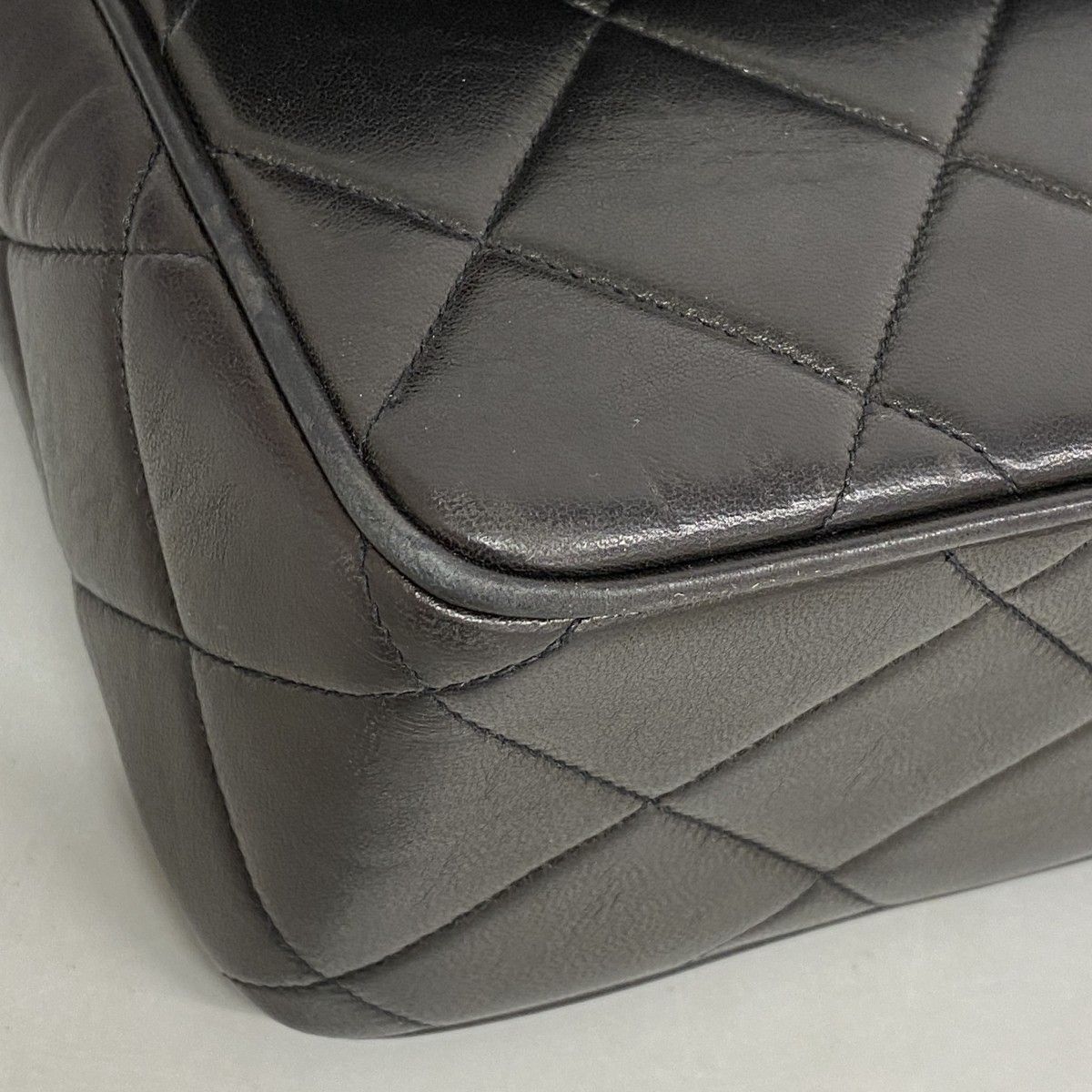 Chanel Shoulder Bag Quilted Lambskin Black Gold — view 6