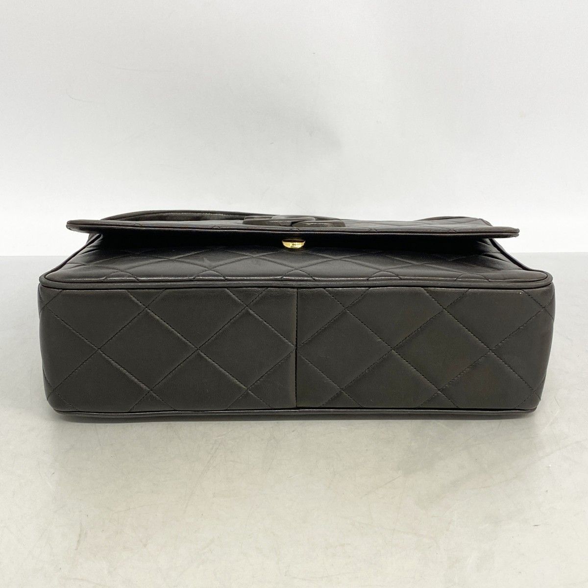 Chanel Shoulder Bag Quilted Lambskin Black Gold — view 3