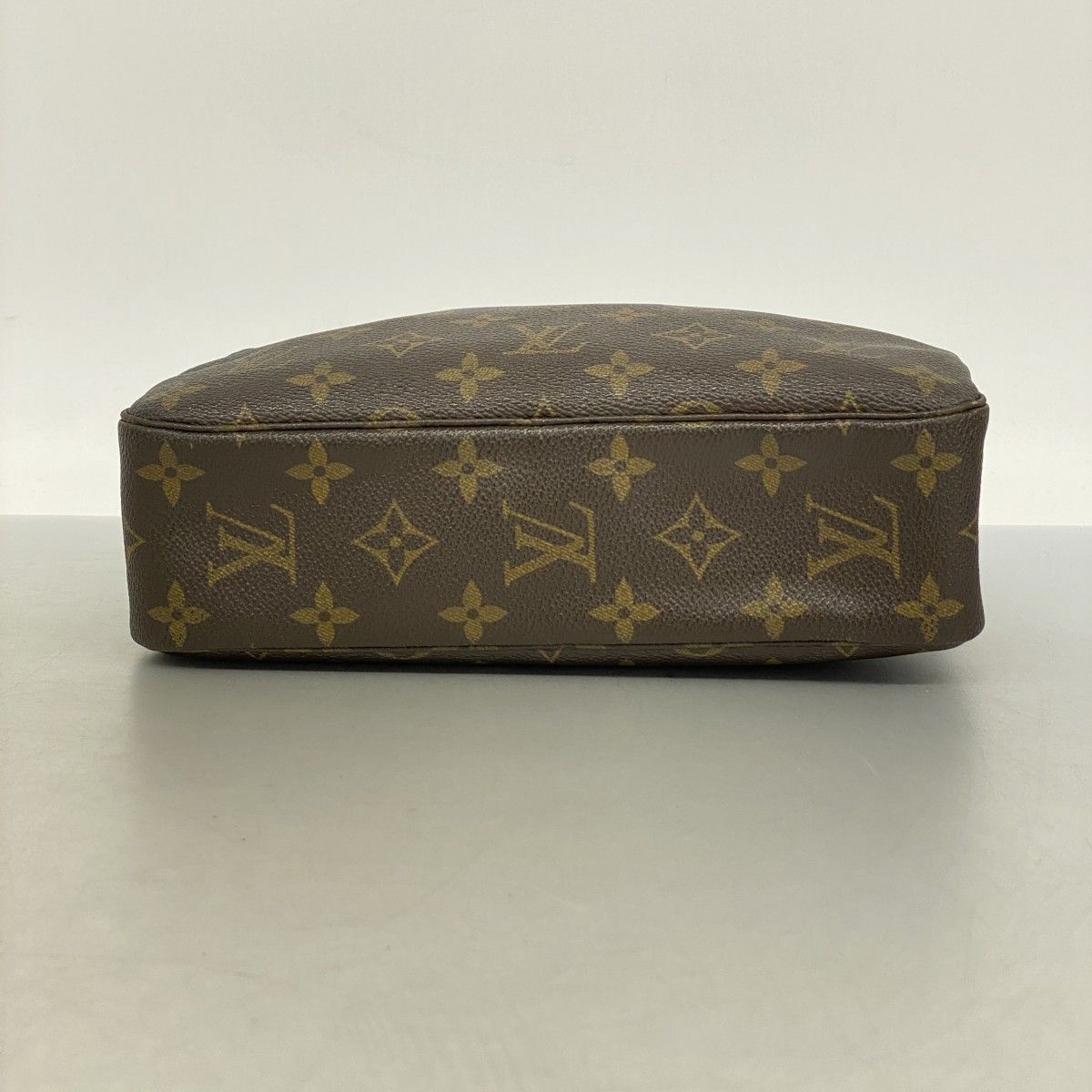 Louis Vuitton Pouch Monogram Trousse Toilet 23 Brown — view 3