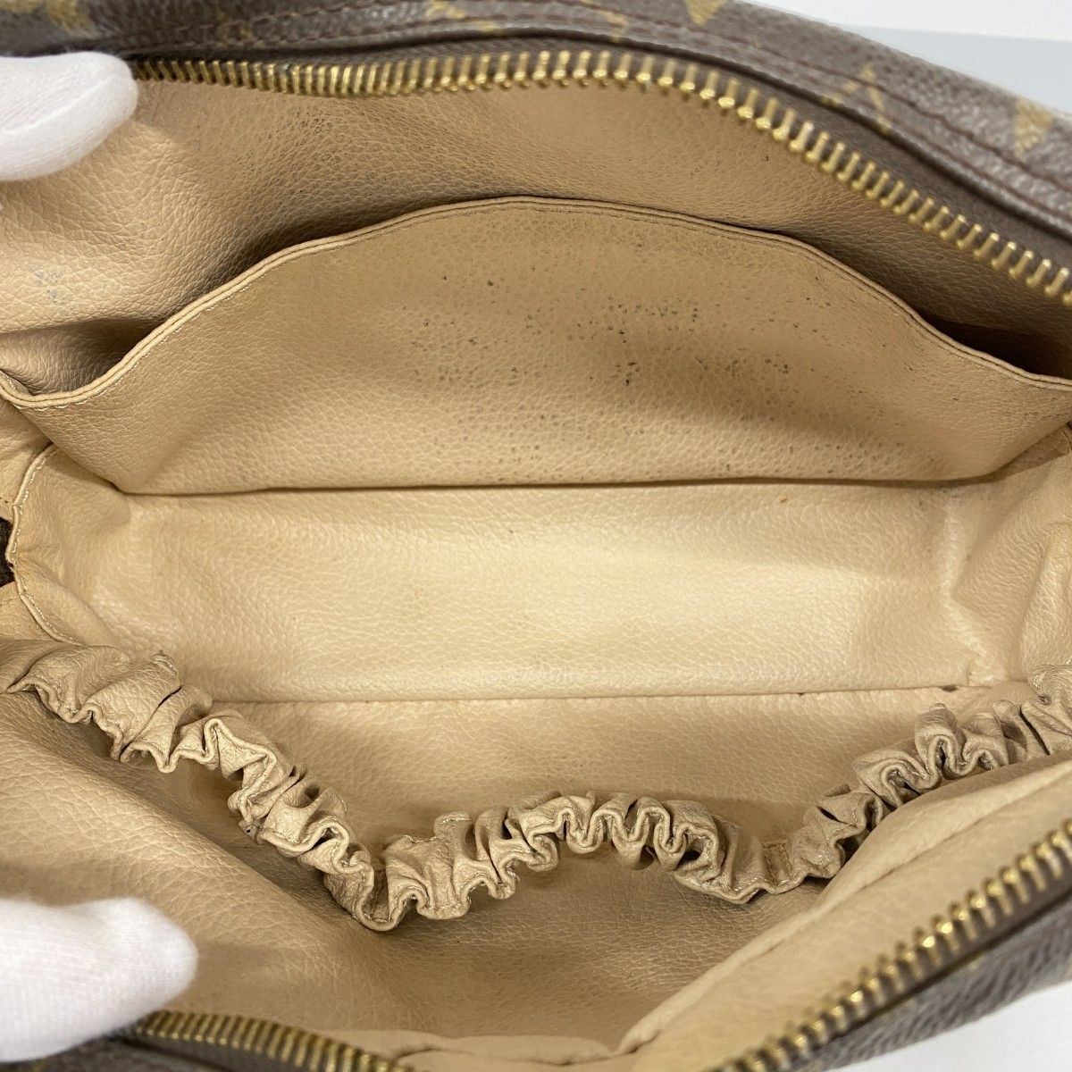 Louis Vuitton Pouch Monogram Trousse Toilet 23 Brown — view 4