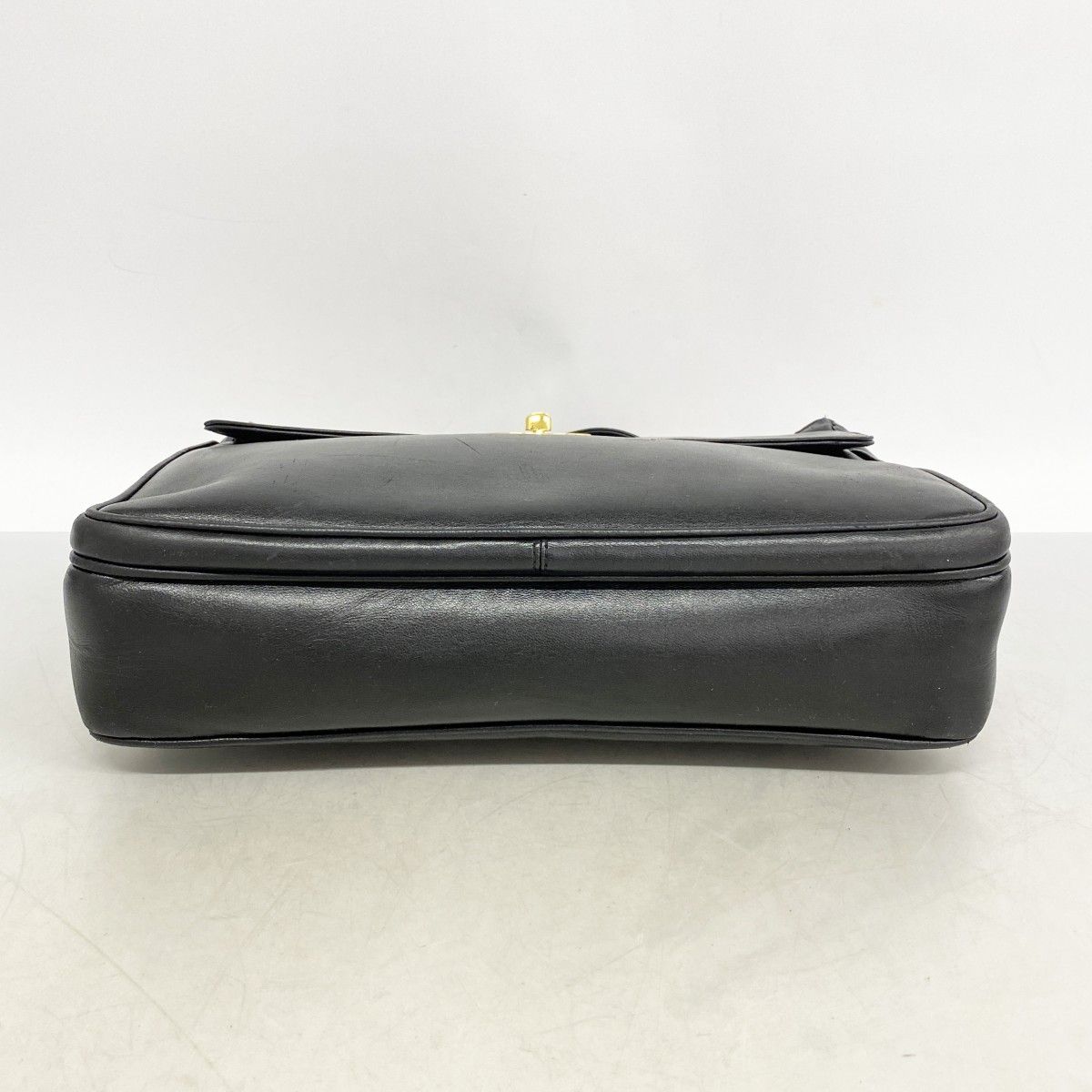 Chanel Chain Tote Lambskin Black Gold — view 3