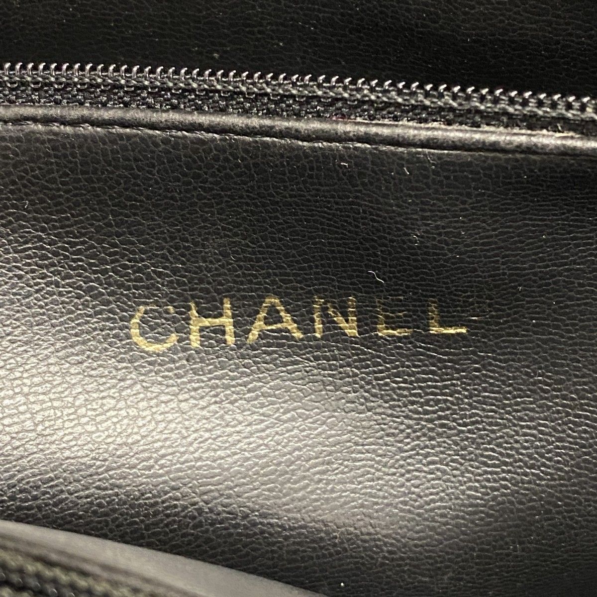 Chanel Chain Tote Lambskin Black Gold — view 5