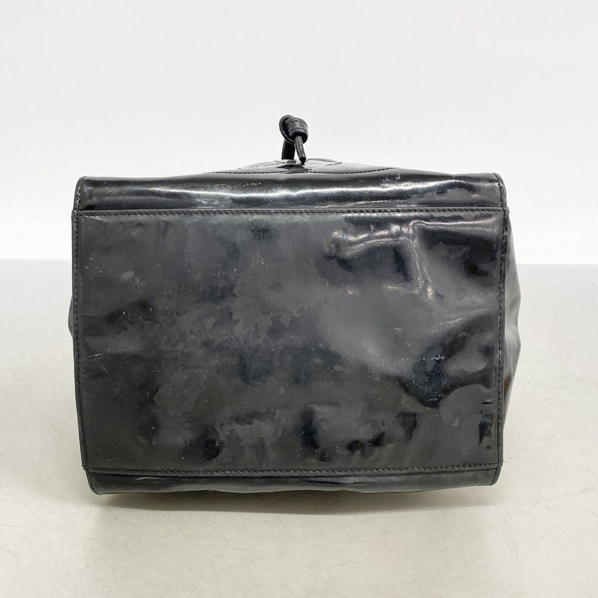 Chanel Shoulder Bag Patent Leather Black Gold — view 3