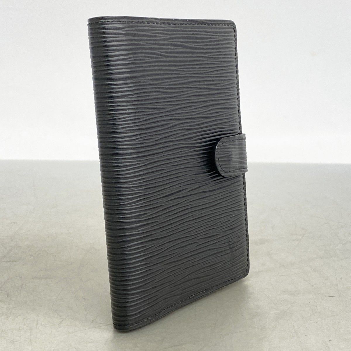 Louis Vuitton Notebook Cover Epi Agenda PM Noir — view 2