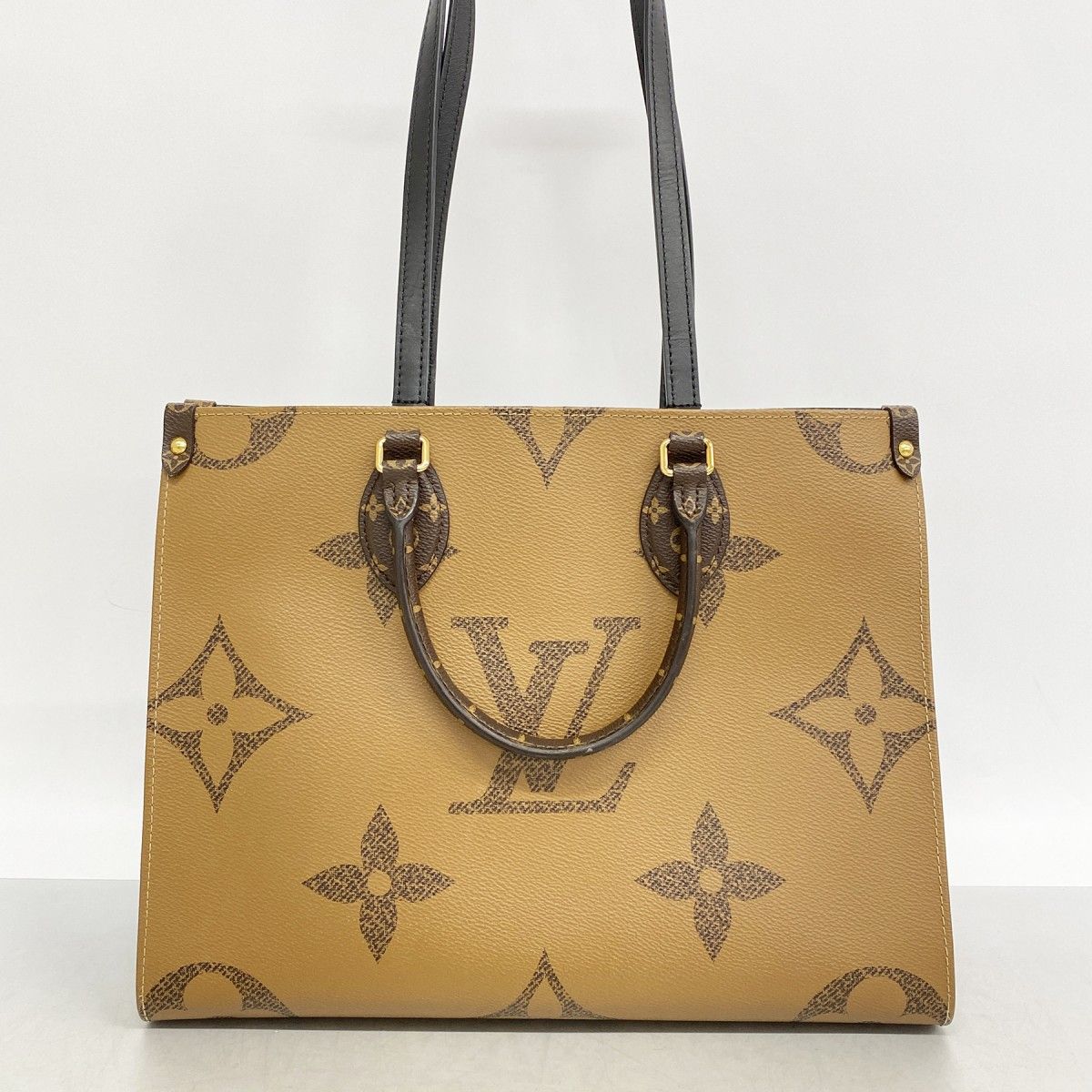 Louis Vuitton Tote Monogram Giant Reverse On The Go MM Brown 2-Way — view 9