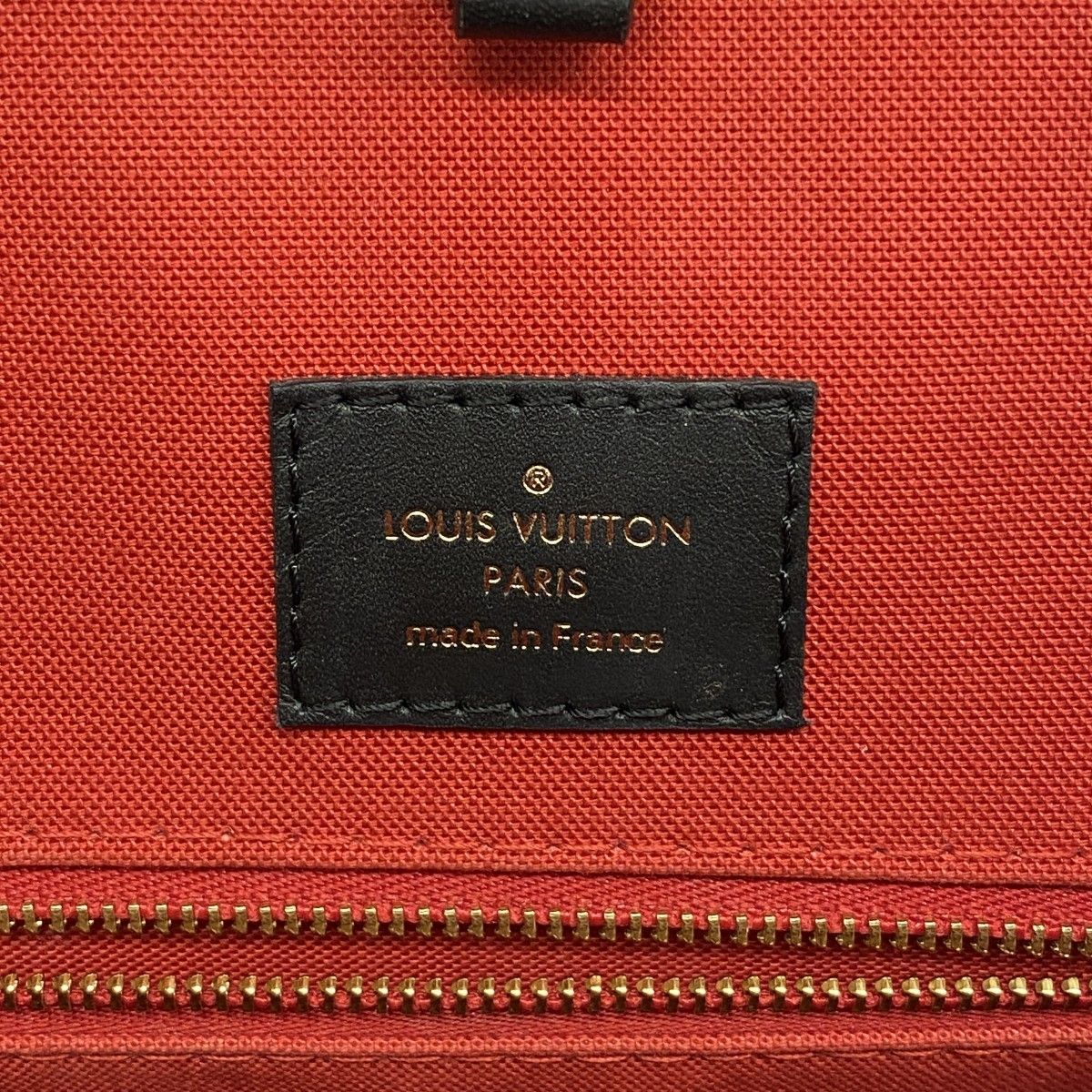 Louis Vuitton Tote Monogram Giant Reverse On The Go MM Brown 2-Way — view 5
