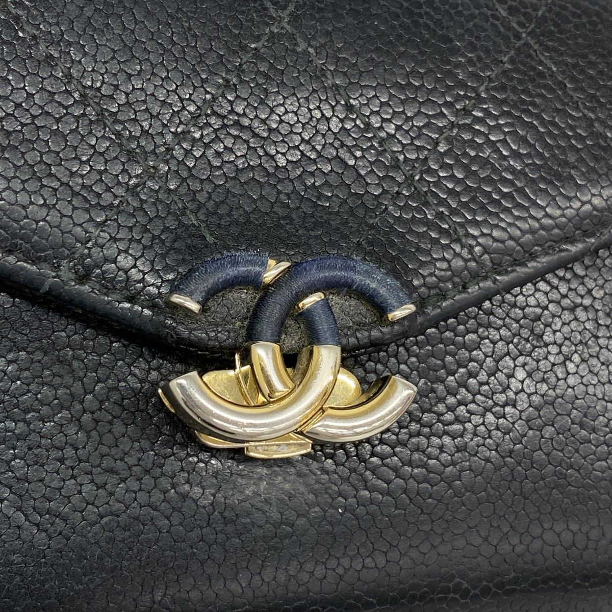 Chanel Wallet Quilted Caviar Leather Black Gold — view 8