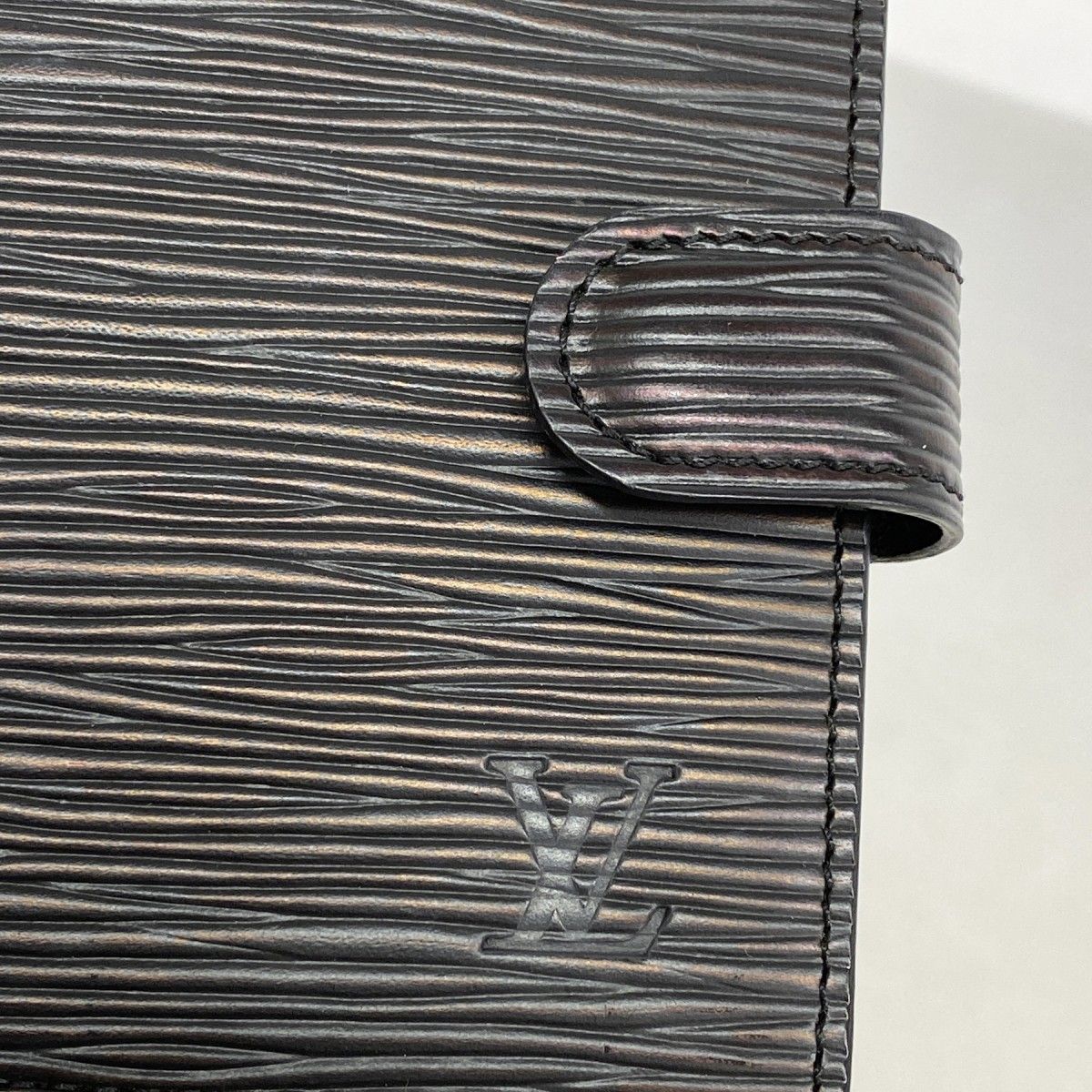 Louis Vuitton Notebook Cover Epi Agenda Mini Noir — view 5