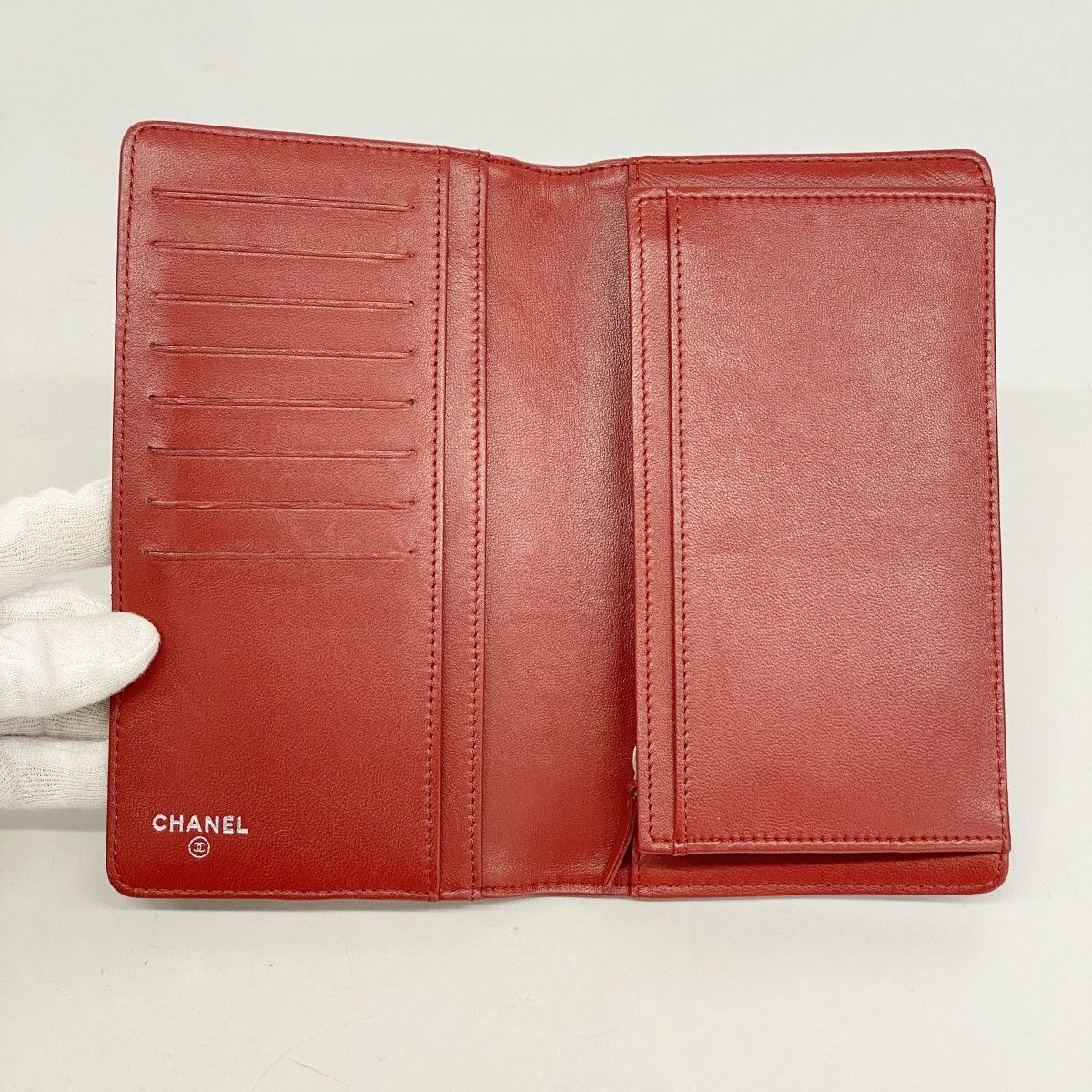 Chanel Wallet Camellia Lambskin Red Silver — view 3