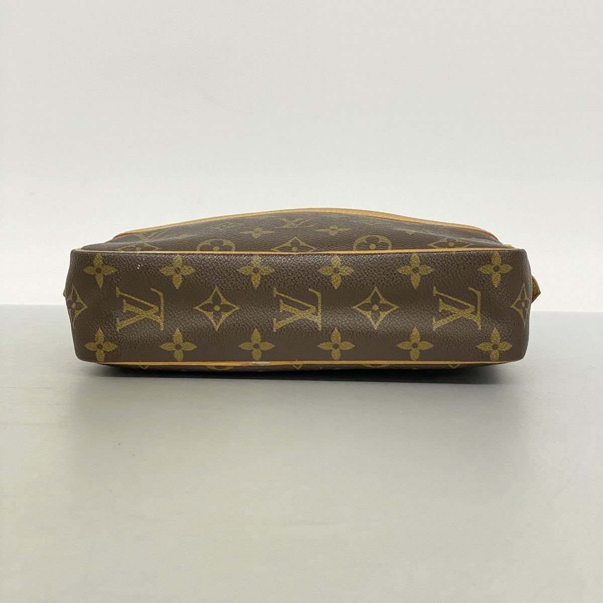 Louis Vuitton Clutch Monogram Compiegne 23 Brown — view 3