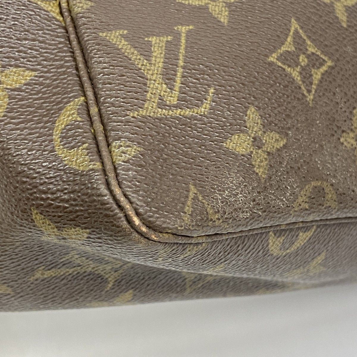 Louis Vuitton Pouch Monogram Trousse Toilet 28 Brown — view 6