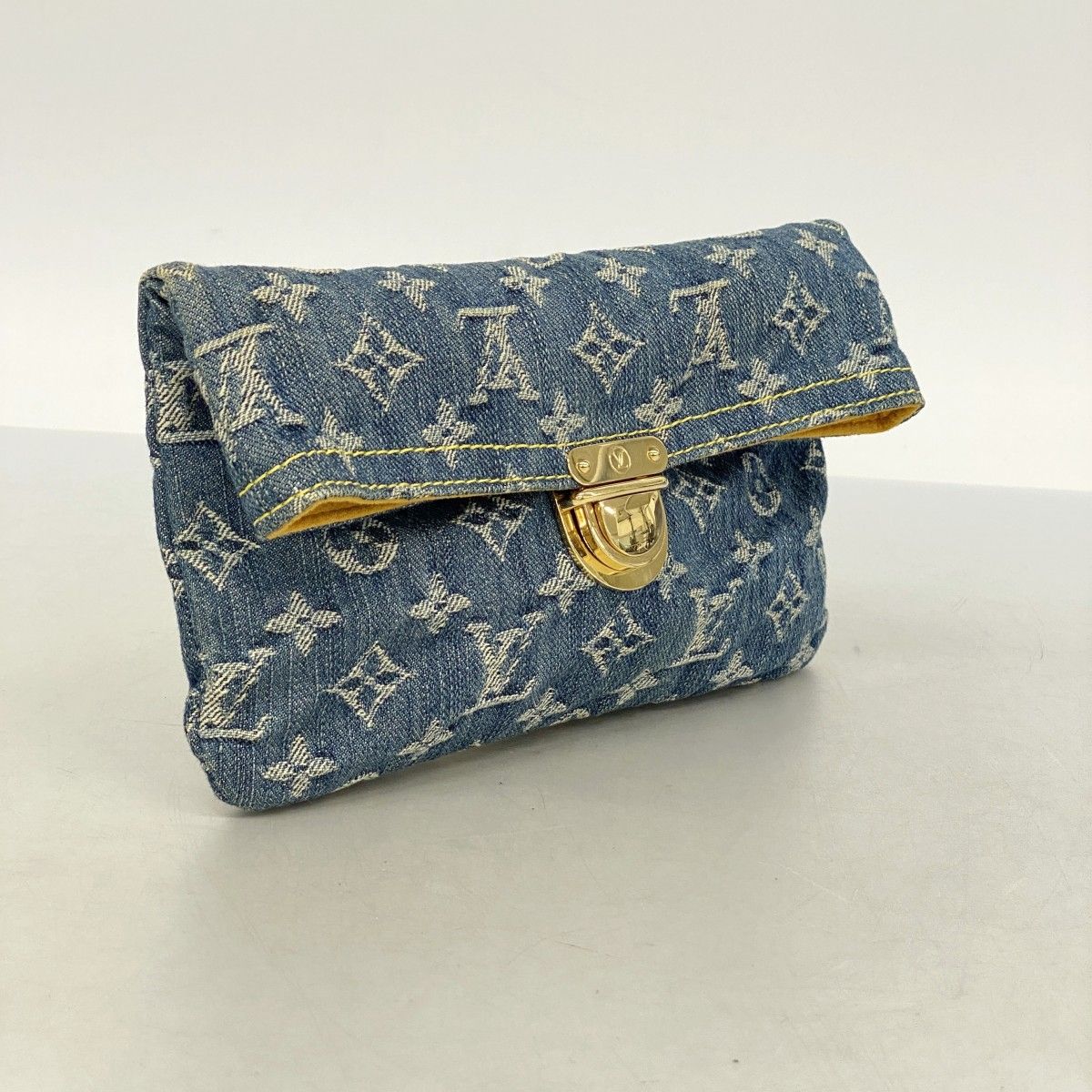 Louis Vuitton Pouch Monogram Denim Pochette Plat Blue — view 2