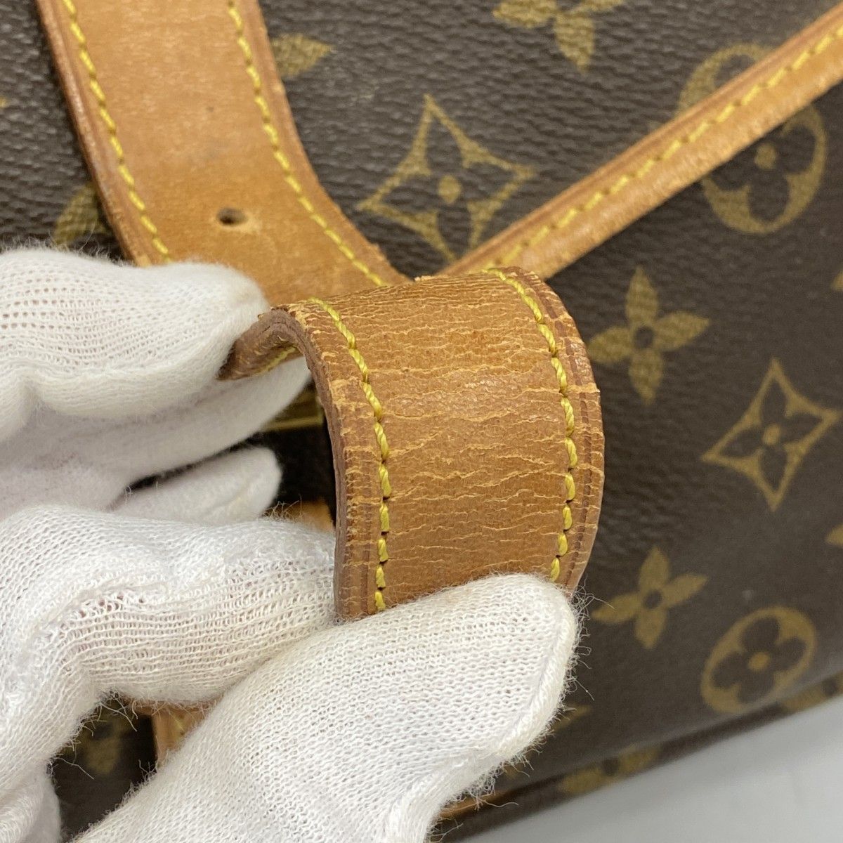 Louis Vuitton Shoulder Bag Monogram Saumur 35 Brown — view 8