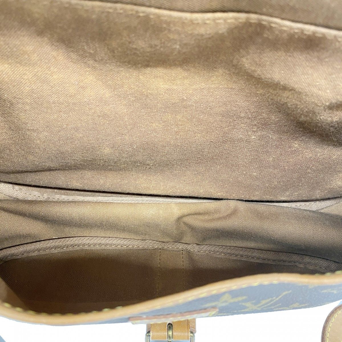 Louis Vuitton Shoulder Bag Monogram Saumur 35 Brown — view 4