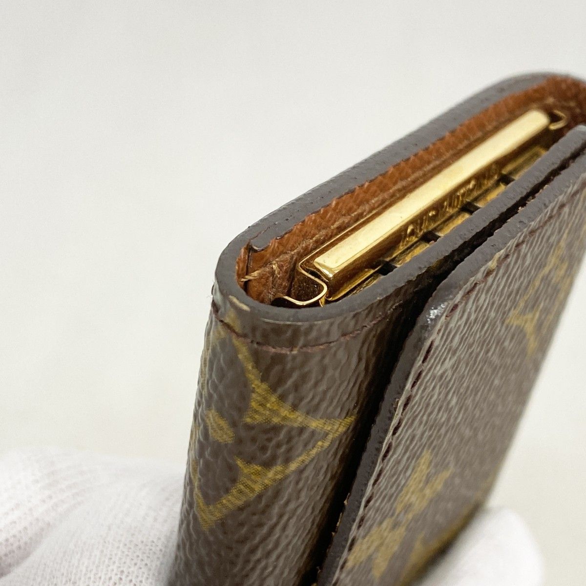 Louis Vuitton Key Case Monogram Multicles 4 Brown Key Holder — view 5