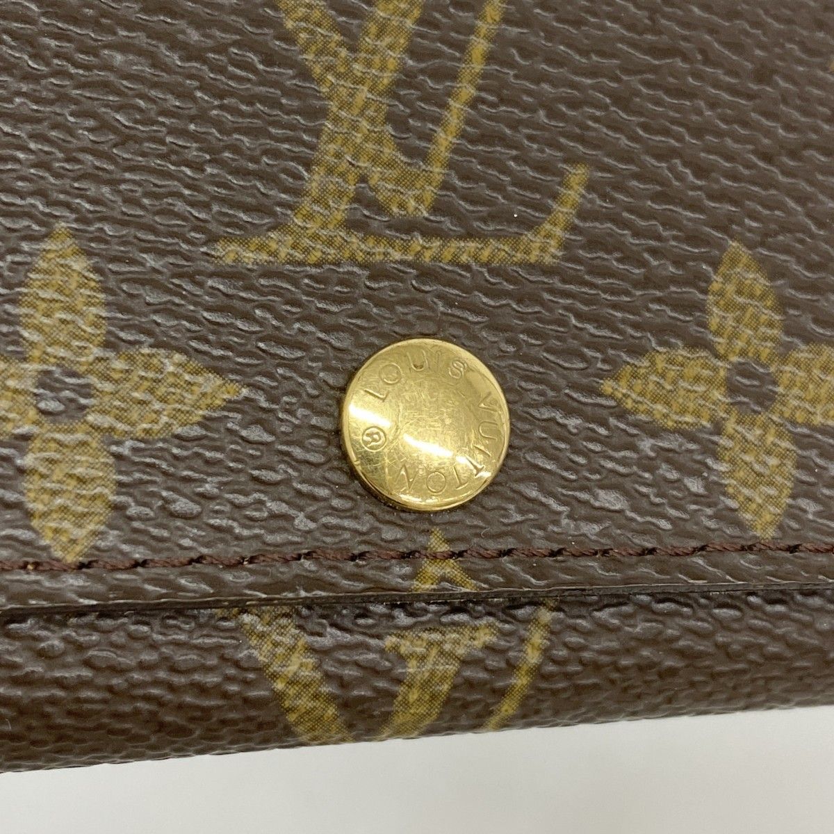 Louis Vuitton Key Case Monogram Multicles 4 Brown Key Holder — view 6