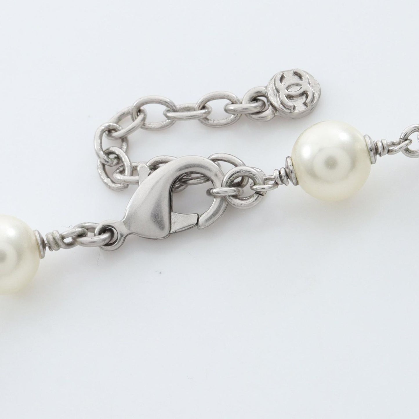 Chanel Necklace CC Logo Ribbon Stainless Steel — view 4