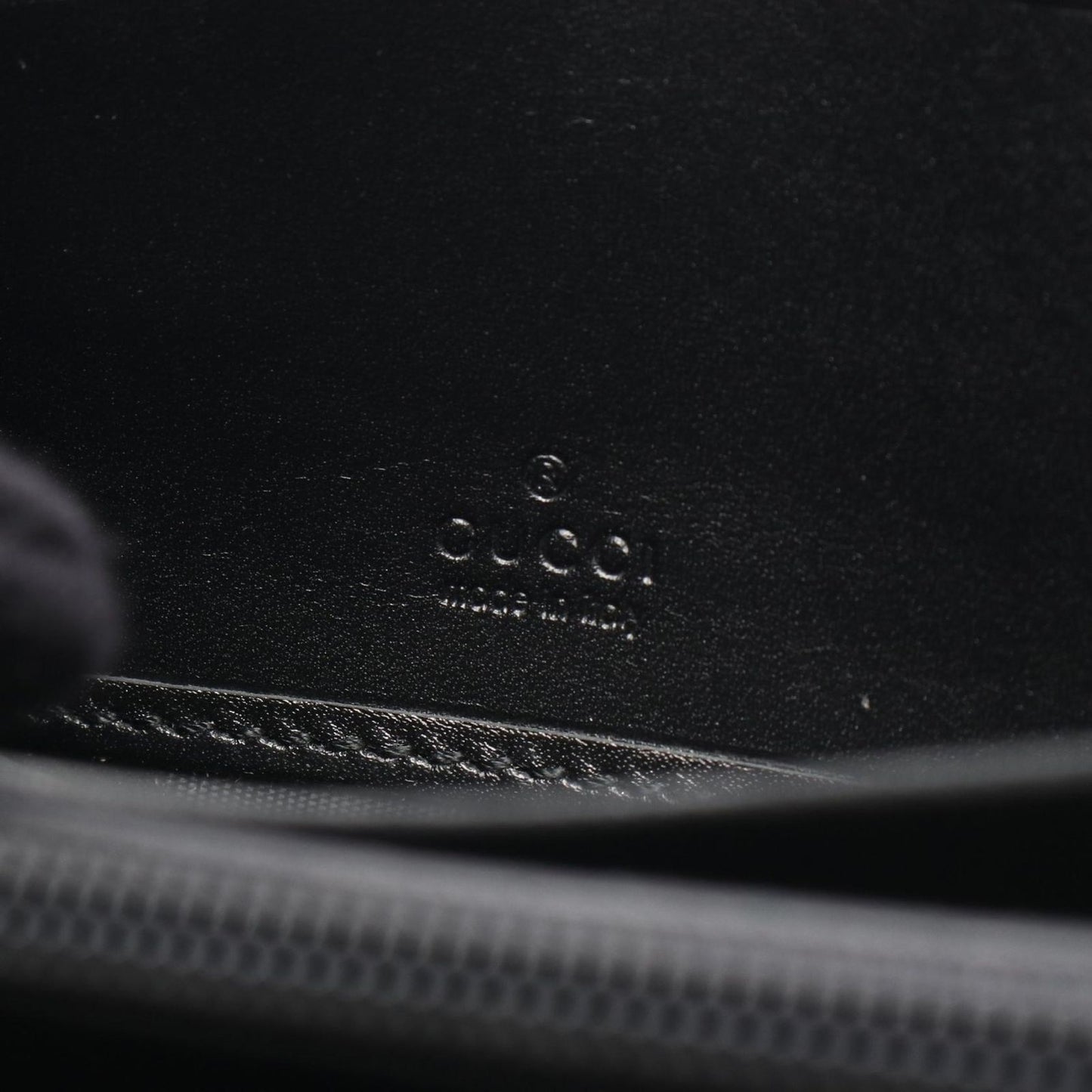 Gucci Round Wallet GG Supreme Black Canvas Leather — view 4