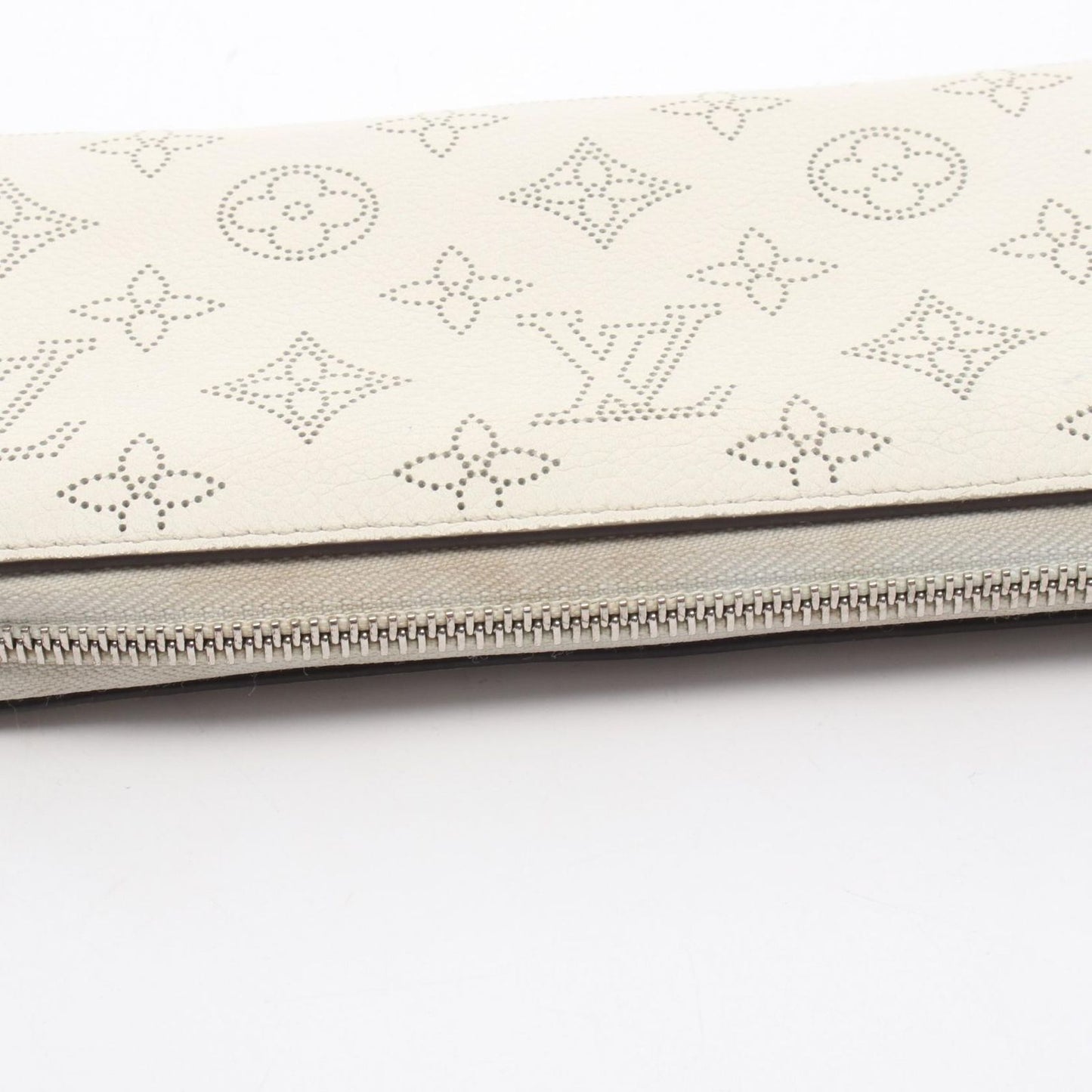Louis Vuitton Round Wallet Zippy Blanc Leather — view 7