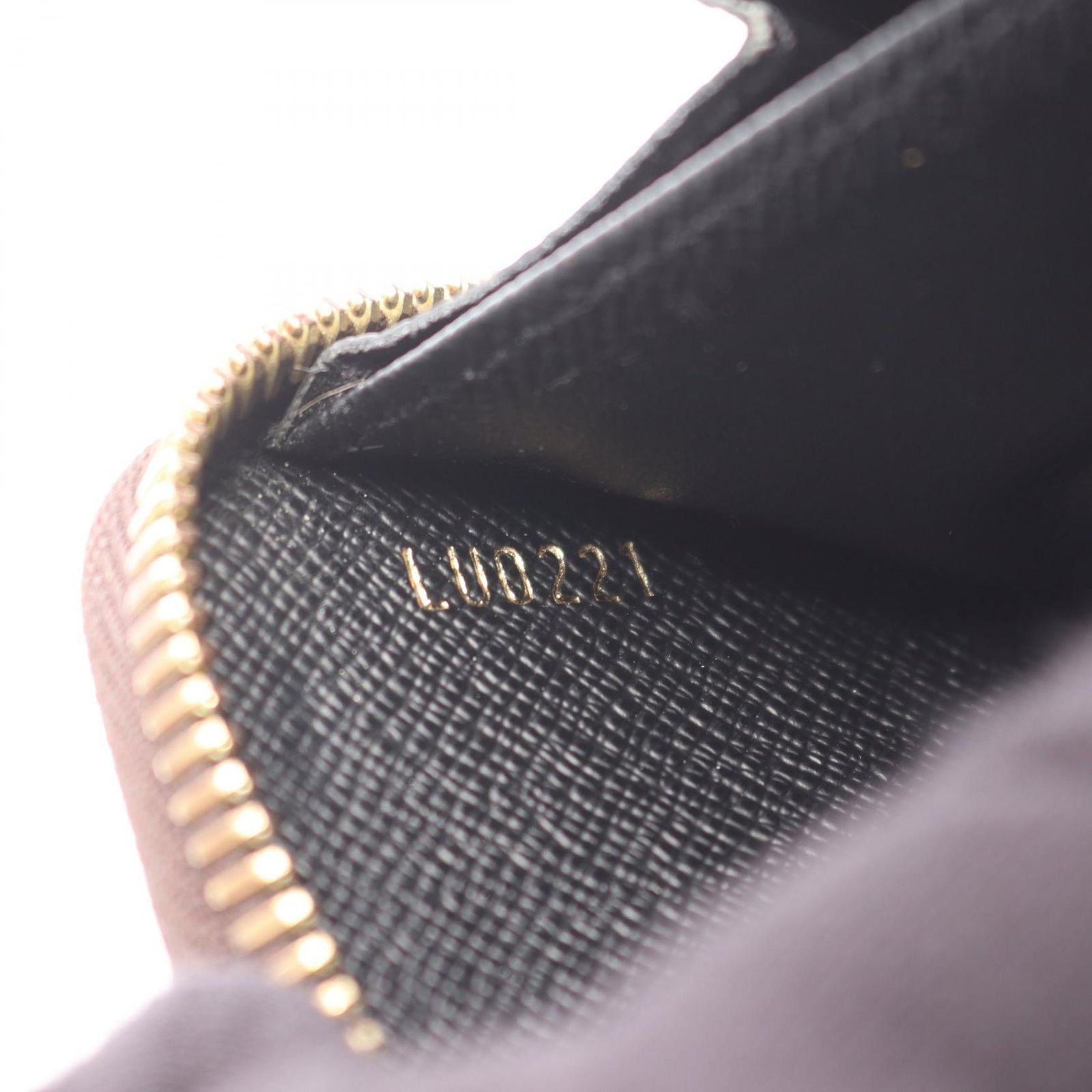 Louis Vuitton Round Wallet Zippy Leather — view 5