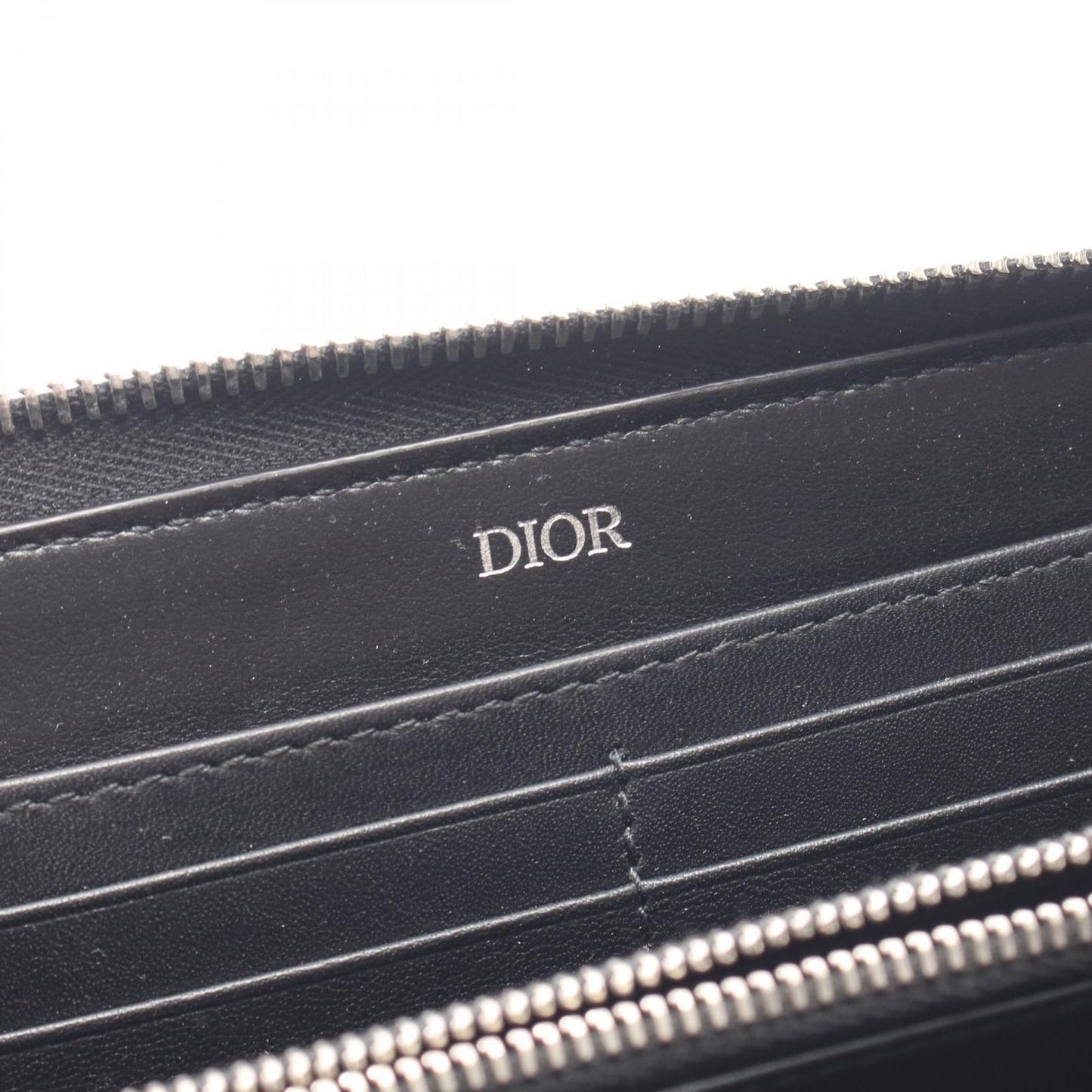 Dior Round Wallet Black Leather — view 4