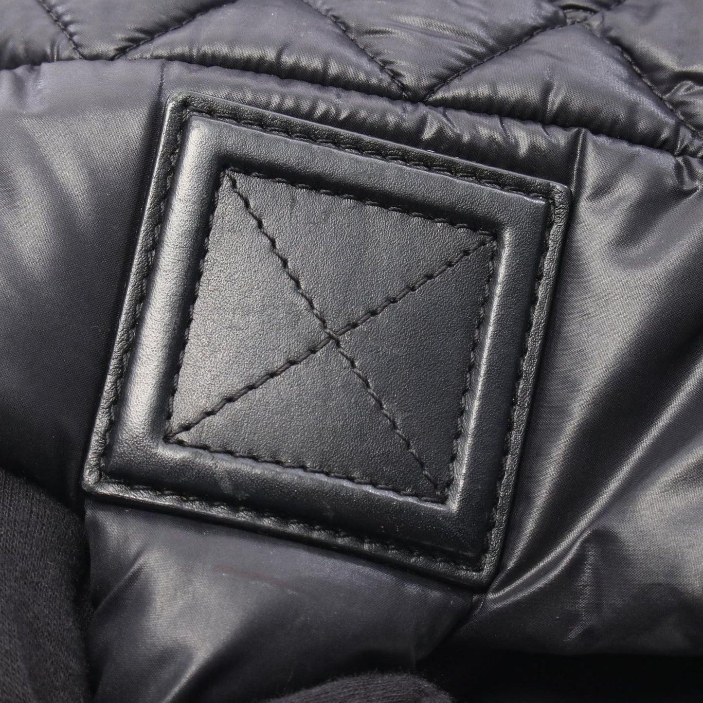 Chanel Tote Coco Cocoon Small Reversible Black Nylon Leather Small — view 8