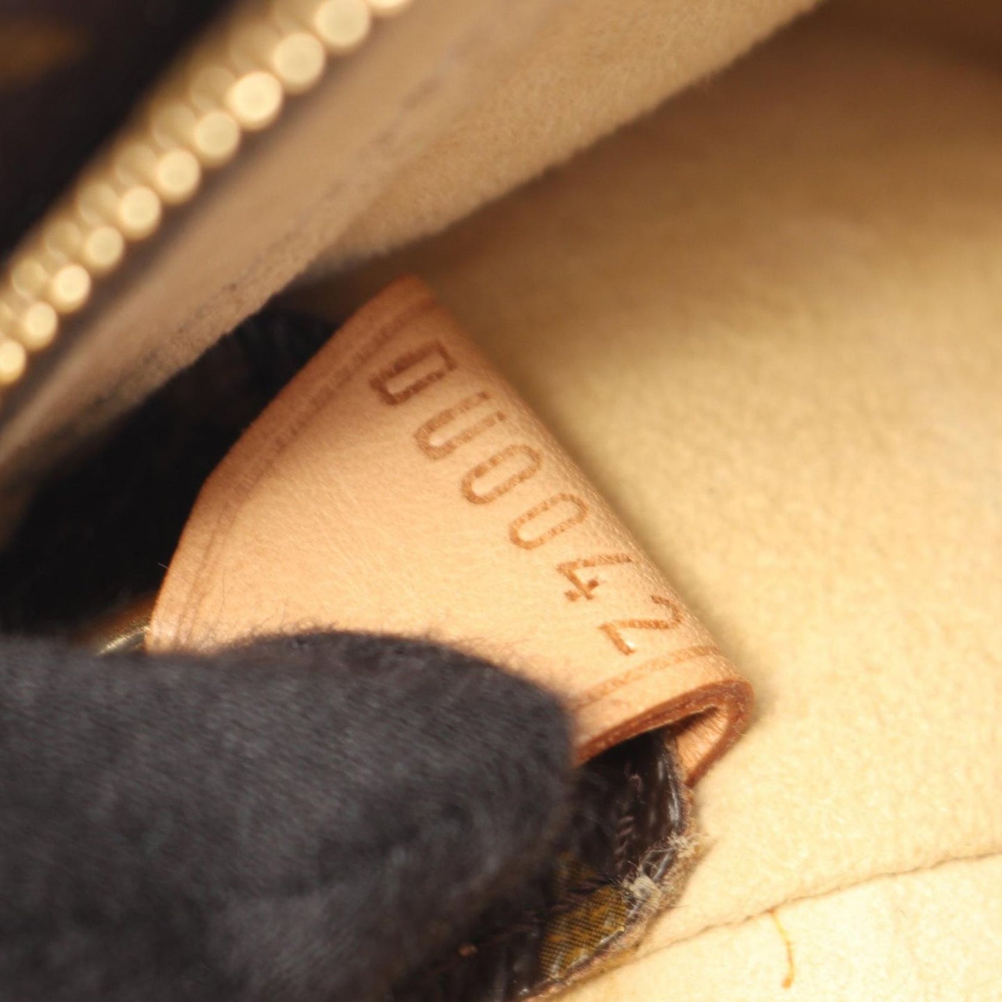 Louis Vuitton Shoulder Bag Looping GM Canvas Leather — view 5