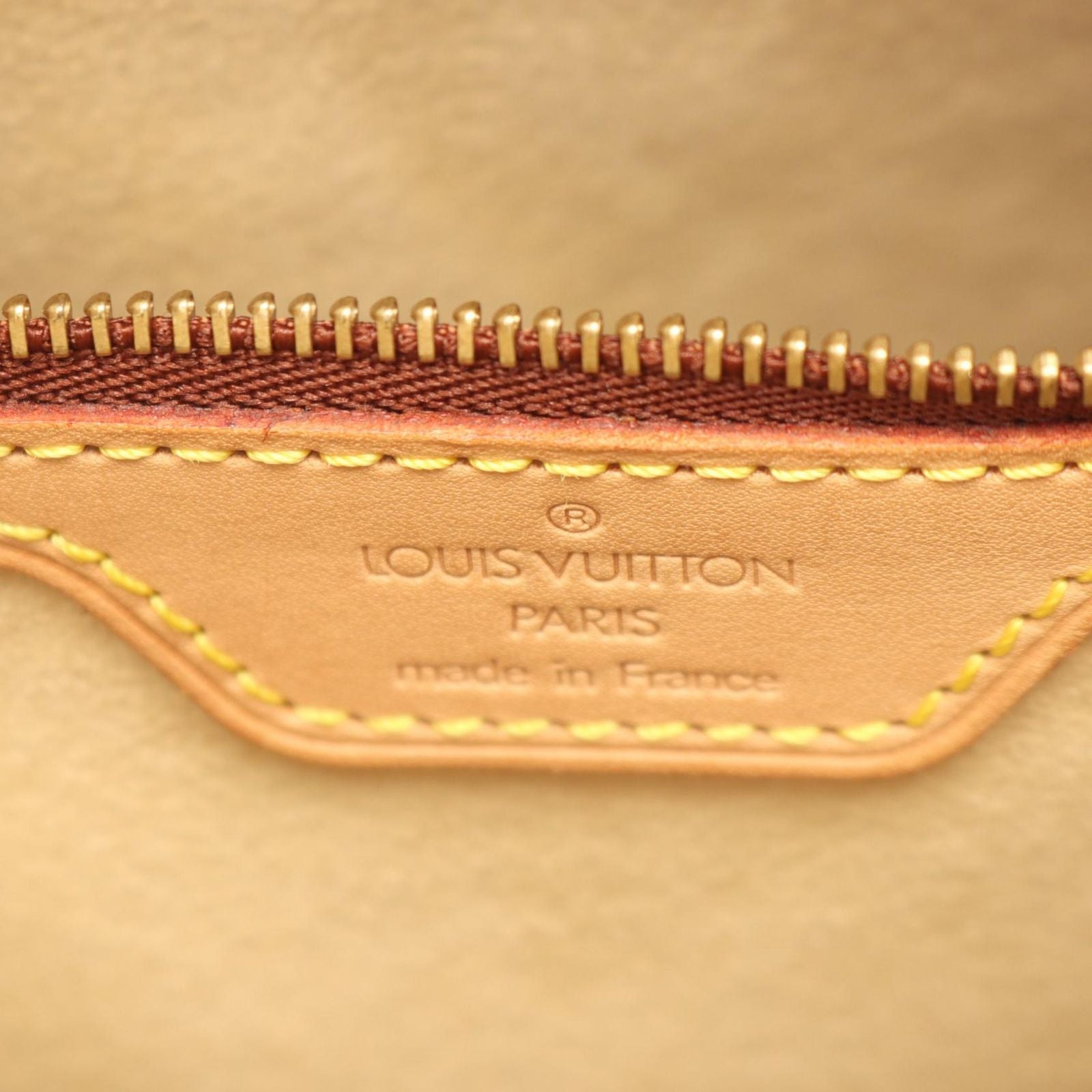 Louis Vuitton Shoulder Bag Looping GM Canvas Leather — view 4