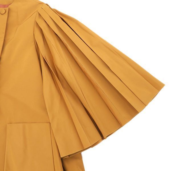 Gucci Coat Beige — view 4