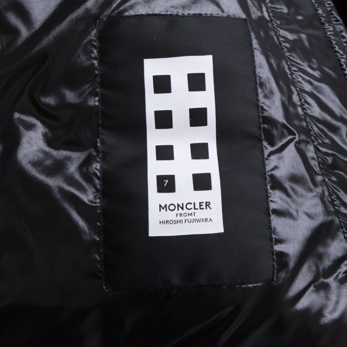 Moncler Hiroshi Fujiwara Donnie Short Down Jacket — view 6
