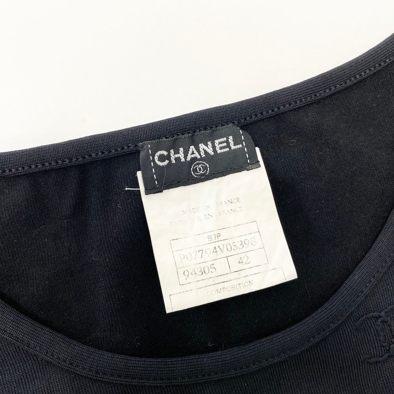 Chanel Ce8 Vintage CC Logo Cropped T Tight Top 42 Black — view 7