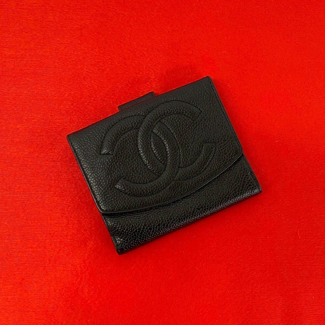 Chanel Vintage CC Logo Caviar Leather Bifold Wallet Mini Black