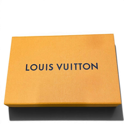 Louis Vuitton E8 Monogram Shawl More Black Scarf — view 8