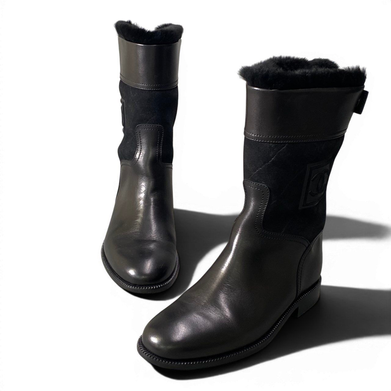 Chanel E8 Sports Back Zip Middle Boots 36.5 CC Logo — view 2