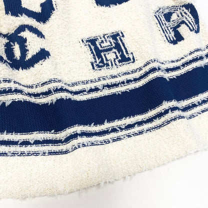Chanel E8 Cruise Line Mini Skirt CC Logo 36 White Blue — view 5