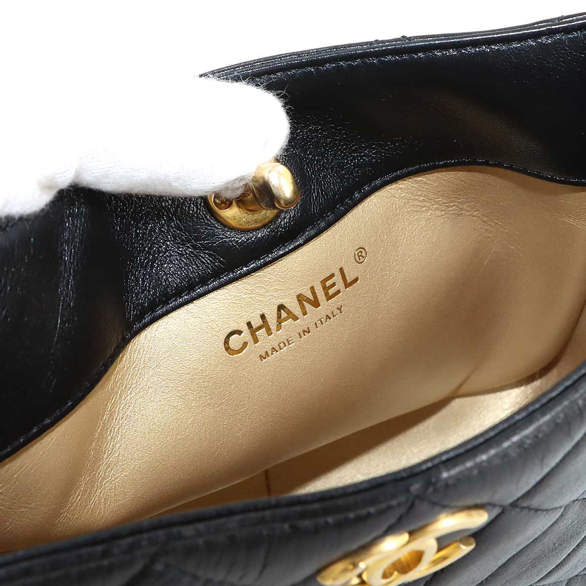 Chanel Quilted Small Hobo Shoulder Leather Black — view 8
