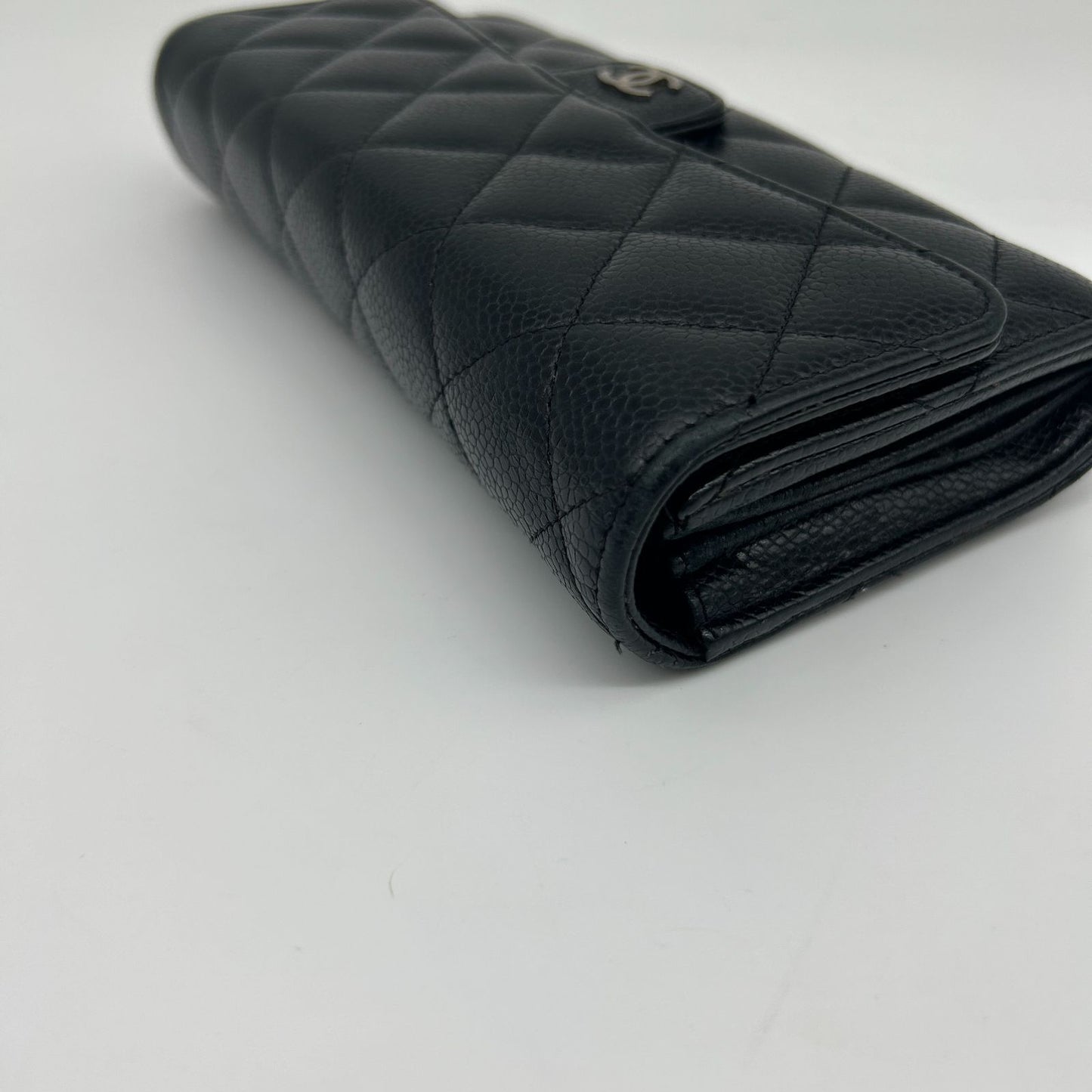 Chanel Quilted Wallet Caviar Leather — view 9