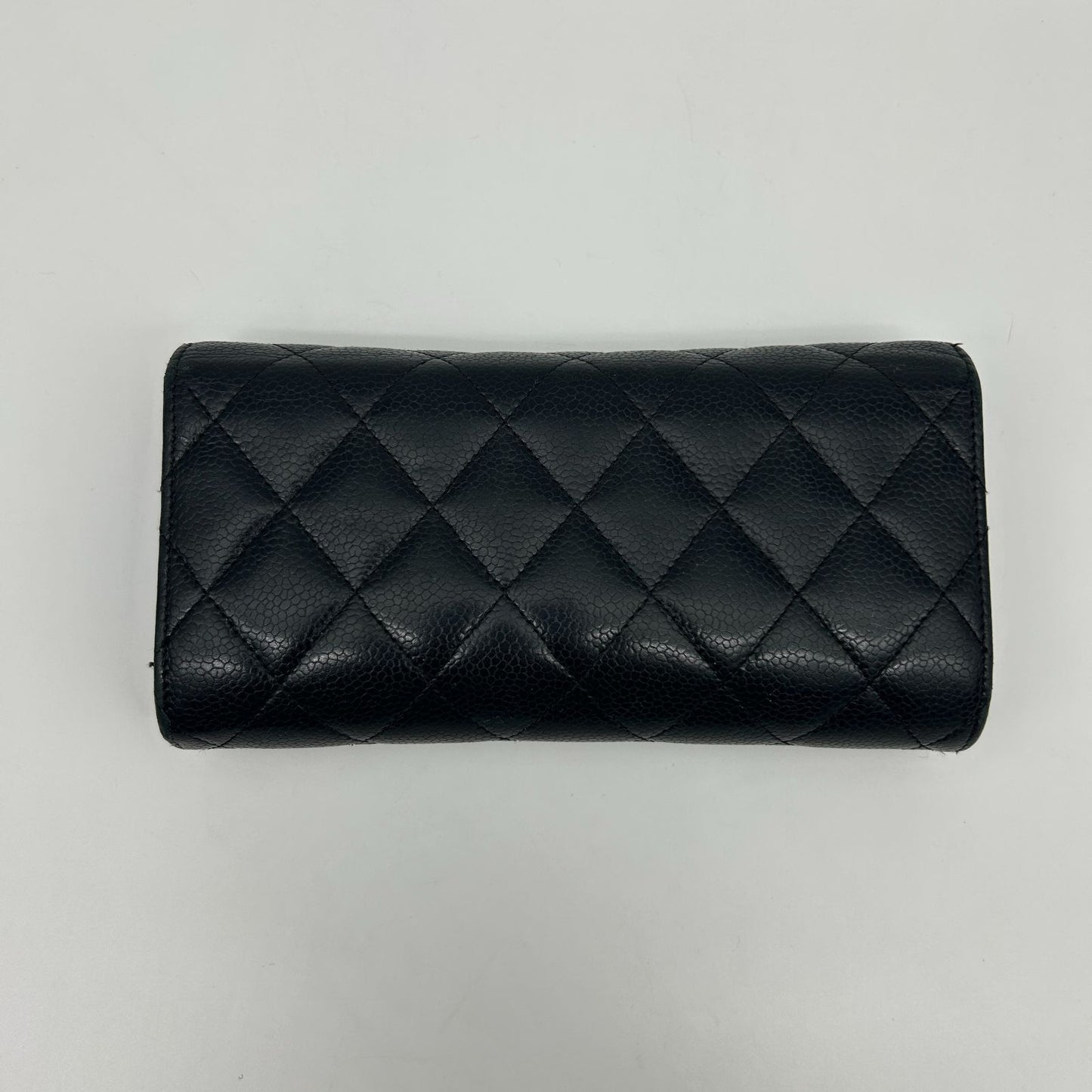Chanel Quilted Wallet Caviar Leather — view 2