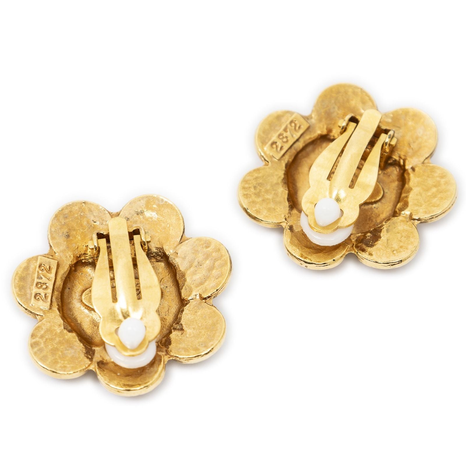 Chanel CC Logo Heart Clip Type Earrings Gold Plated — view 2